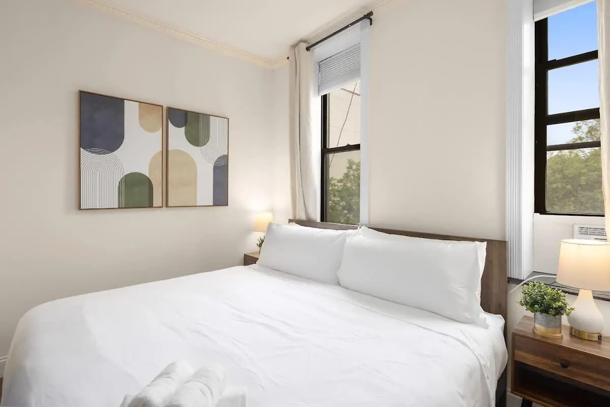 Appartement Stylish East Side Escape Steps From Fun à New York